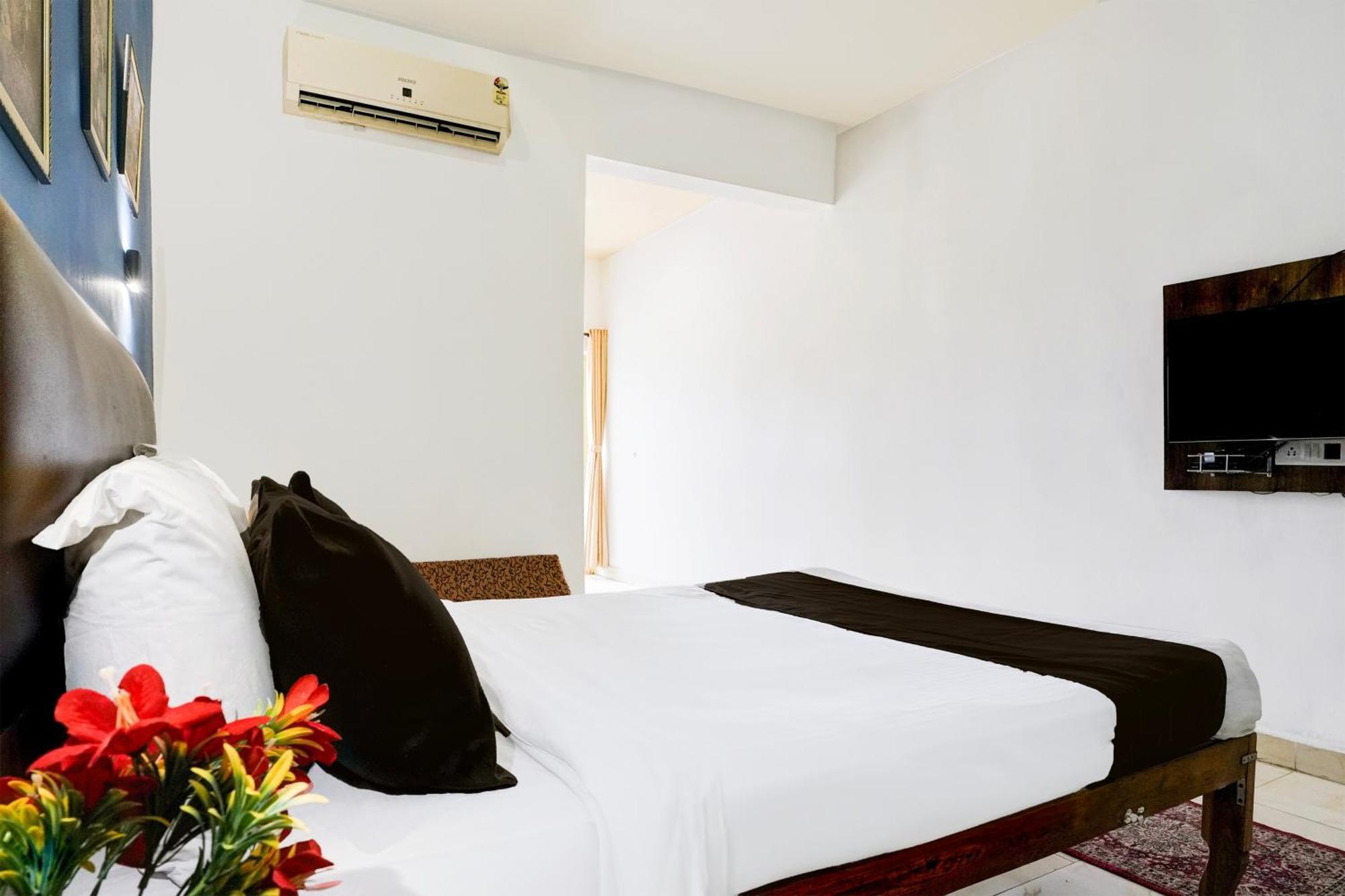 Benz Destination Resort Goa Candolim Exterior foto